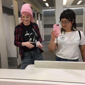 Meet your Posher, Ferro